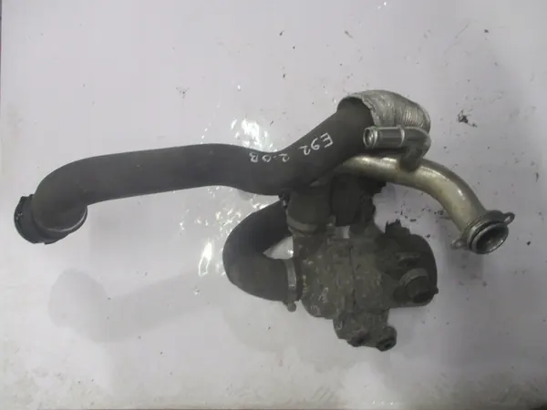 Elektrisk vattenpump termostat hus BMW E92 2.0B 7561229 image 4