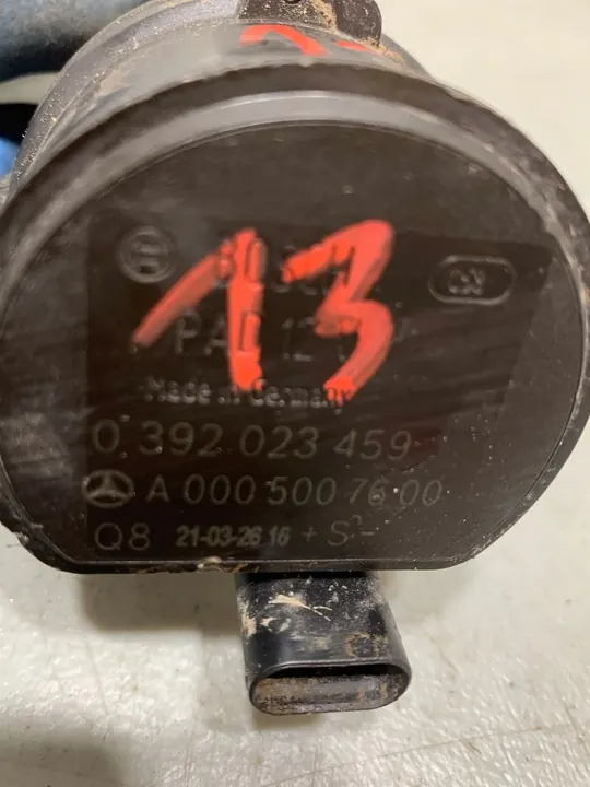 MERCEDES W206 C200 Pompa acqua A0005007600 image 3