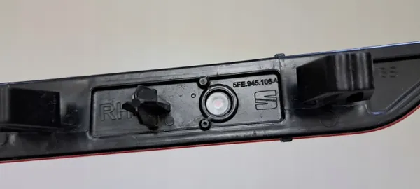 Refletor para-choques traseiro direito SEAT OEM 5FE945106A image 5