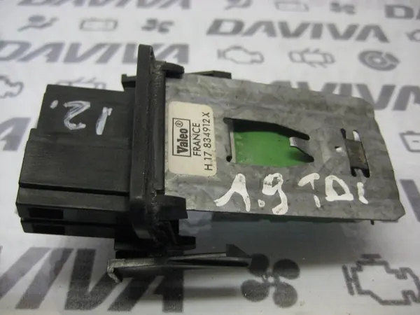 Blazerweerstand 1H0959263 H17834912X 1994 image 2