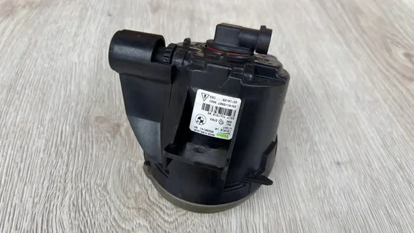 Farol de neblina direito BMW X1 E84 X3 E83 X5 E70 E87 E88 image 3