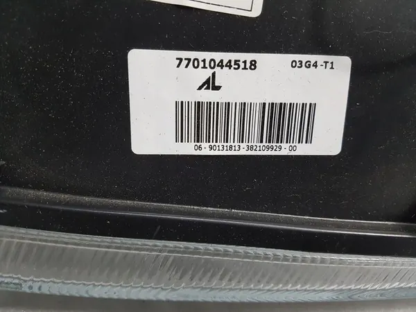 Farol dianteiro esquerdo Renault Trafic II Depo 7701044518 image 4