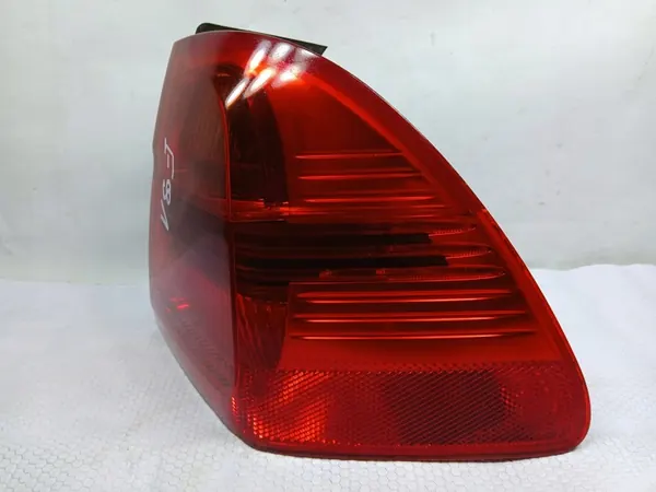 Inserto de lámpara trasera derecha BMW 3 E91 Touring image 2