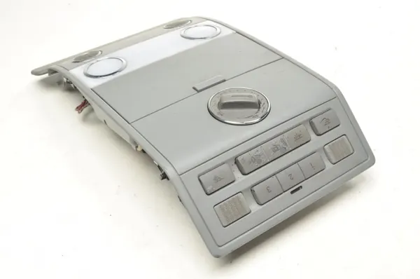 Luz de Cabine VW Touareg I OEM 7L6959673A - Usado image 2