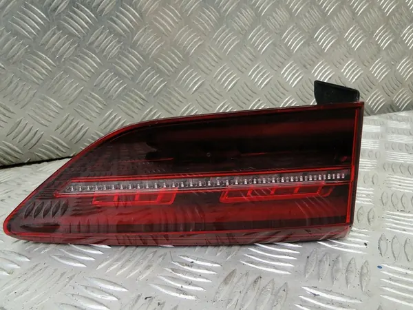 Luz Trasera Izquierda VW Golf VIII 5H 5H0945307 image 2