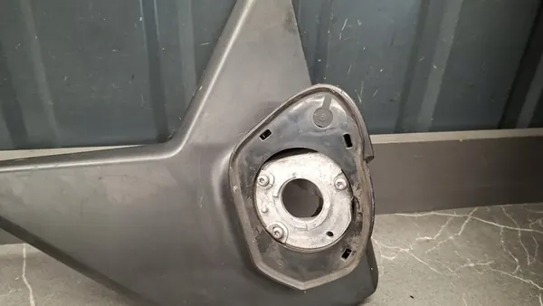 Vasen Peilitrikoon VW T6 image 3