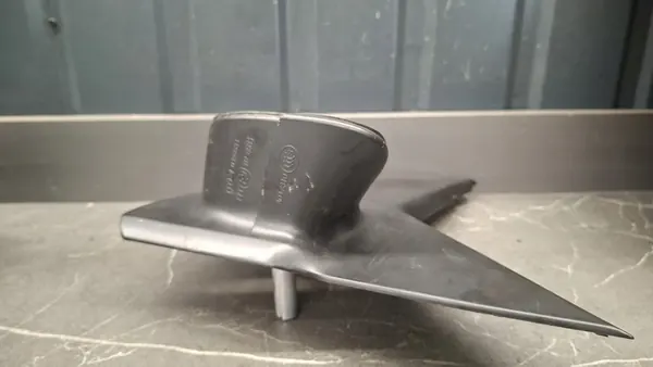 Vasen Peilitrikoon VW T6 image 6