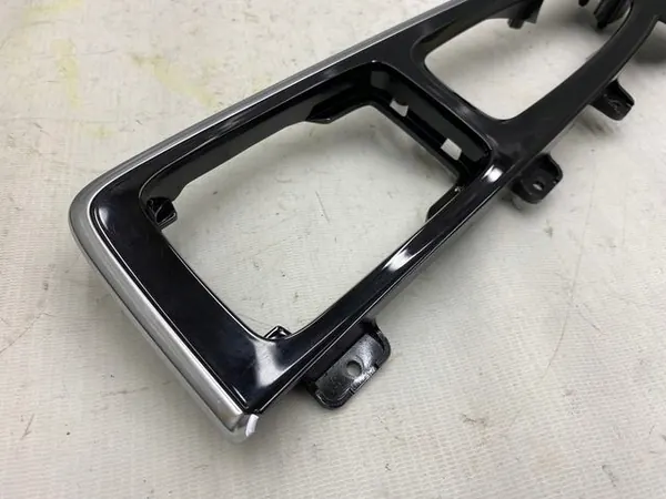 Panel túnel central Volvo XC60 II OEM 31497547 image 4