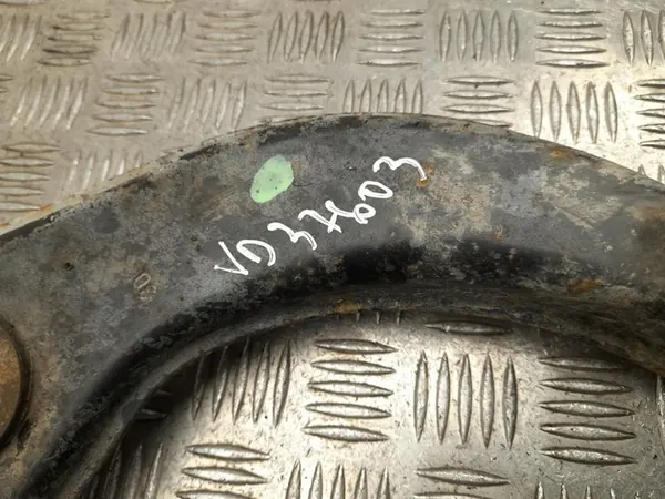 Braccio di Controllo Inferiore Anteriore Volkswagen AMAROK 2013 OEM 2H0407021B image 3