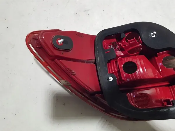 MERCEDES W204 SEDAN RECHTER ACHTERLAMP A2048203064 image 6