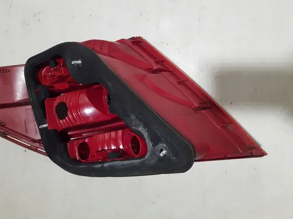 MERCEDES W204 SEDAN RECHTER ACHTERLAMP A2048203064 image 8