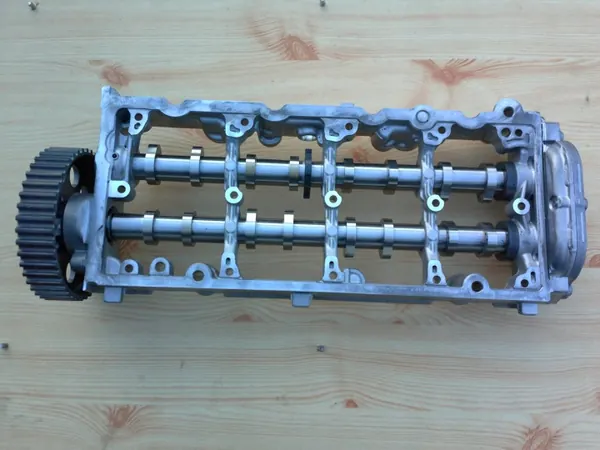 Kamaxel OEM 04L103308L för VW Crafter T6 2.0 TDI image 2