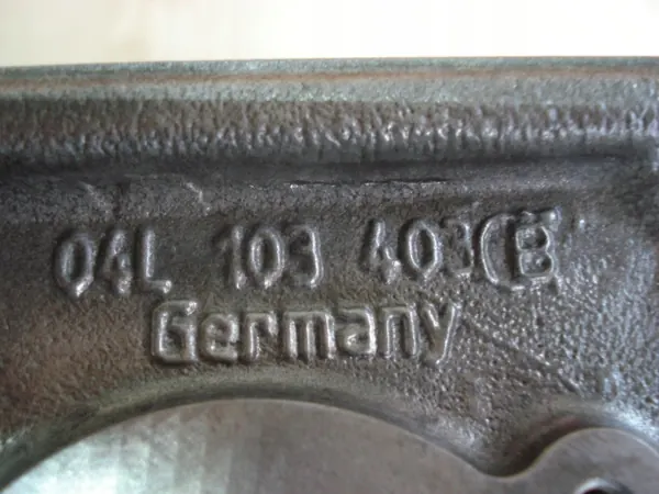 Kamaxel OEM 04L103308L för VW Crafter T6 2.0 TDI image 10