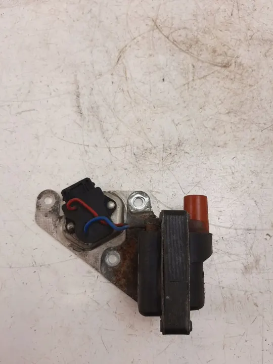 Volvo V70 2003 Tändfördelare OEM 1367777 image 2