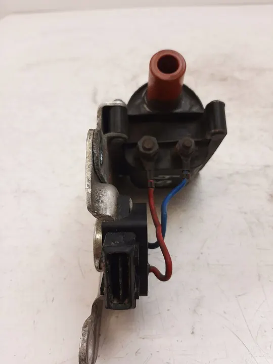 Volvo V70 2003 Tändfördelare OEM 1367777 image 3