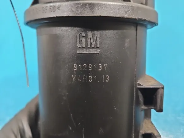 Carcasse de Filtre à Carburant Opel Astra III H 9129137 image 9