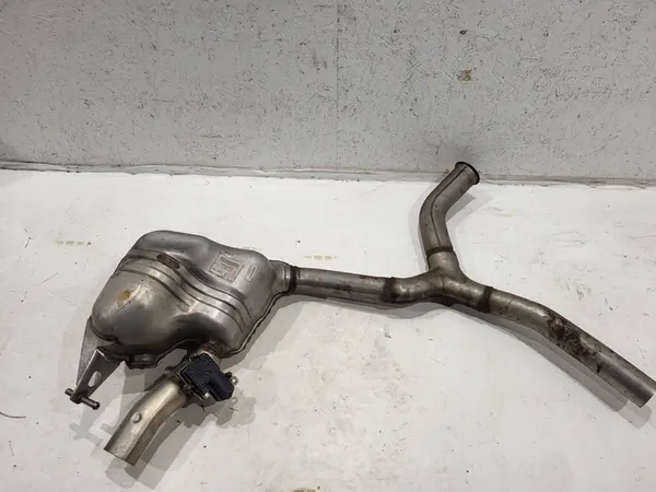 Silenciador de escape esquerdo Mercedes E300 W213 A2134915201 image 2