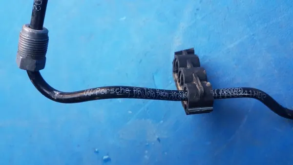 Jarruletku Porsche OE OEM 7P0614727J Cayenne image 5