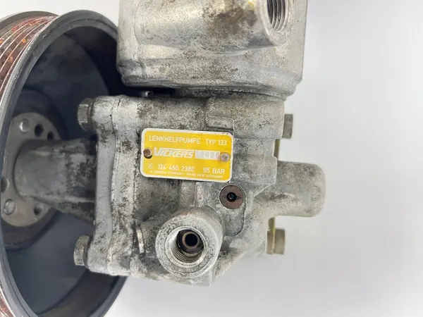 Bomba de direção assistida Mercedes W124 W201 1244602380 image 4