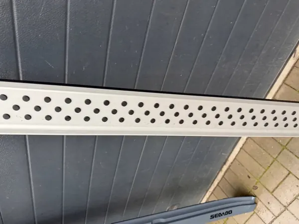 Dacia Duster II 2 side sill 8201700147 image 3