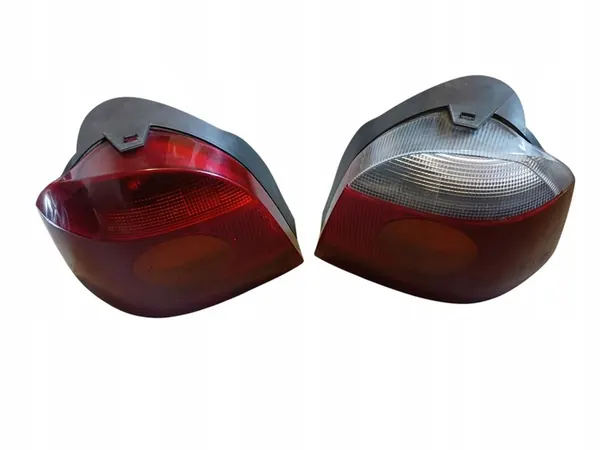 CONJUNTO DE FAROS TRASEROS RENAULT TWINGO OE 7700820013 7700820014 image 3