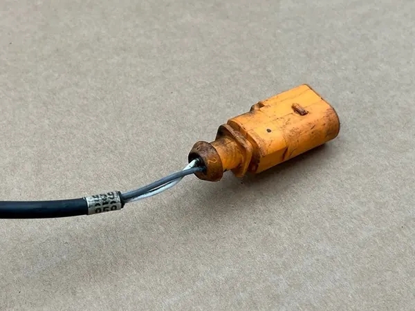 Sensor de temperatura de escape Volkswagen OE 070 906 088 P image 3