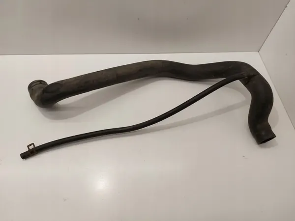 Volkswagen PASSAT B3 1990 Jäähdyttimen letku image 2