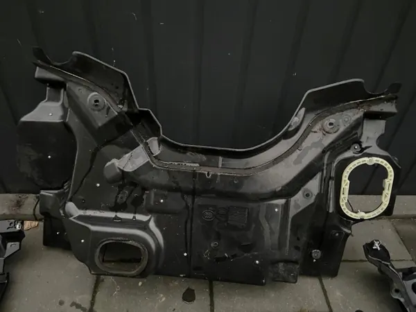 Land Rover Defender skottväggssats OEM L8B2-10B812 image 5