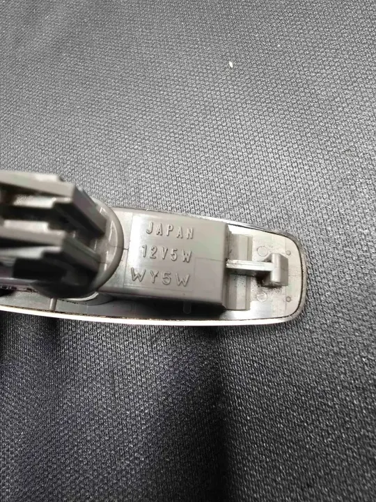 Rechter Kotflügelblinker OEM A045053 für Infiniti FX image 5