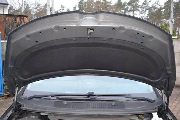 Isolation du capot Clips OPEL ZAFIRA C 11-19 image 1