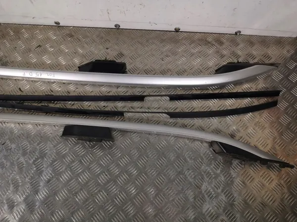 Subaru Forester Dachreling OEM FBZ4764 - Gebraucht image 4