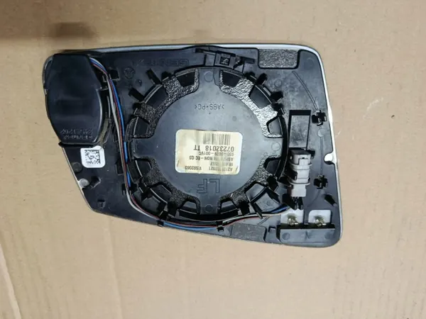 Insert Espelho Esquerdo OEM A2128103321 MIK - Usado image 7