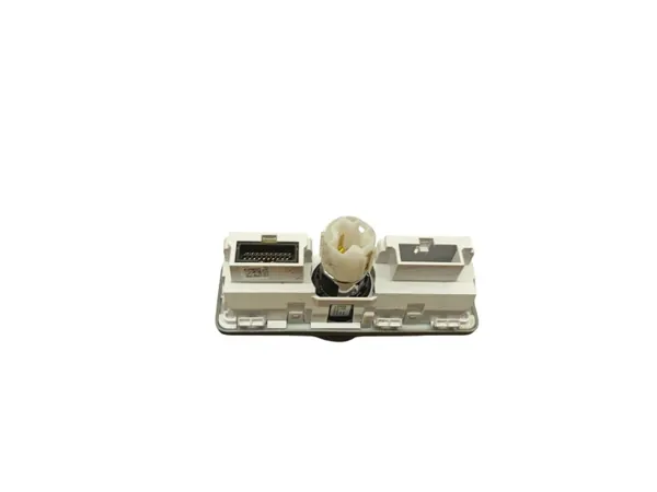 Enchufe USB Land Rover OEM FK7219C166HB - Usado image 3