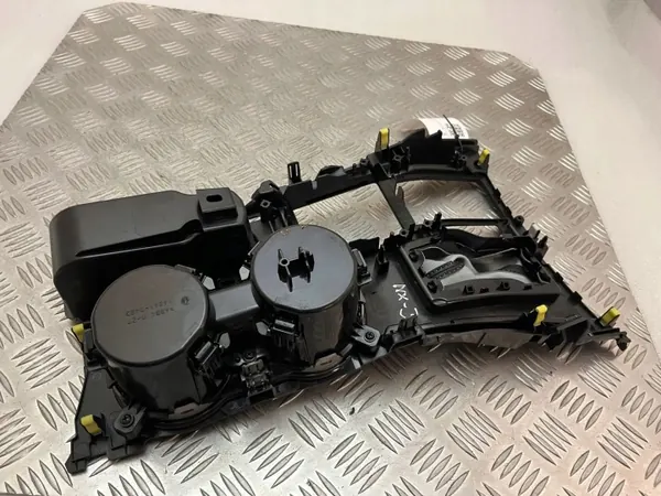 Lexus NX Vorderer Getränkehalter OEM 1A8A1042G - Gebraucht image 7