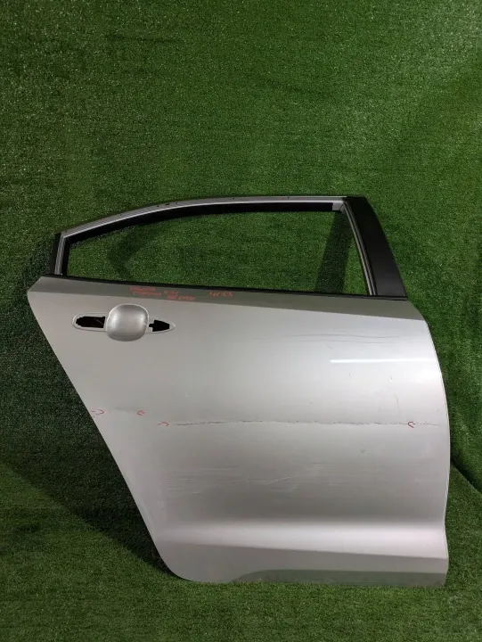 Puerta Trasera Derecha Toyota OE CSC28548 Corolla E21 image 2