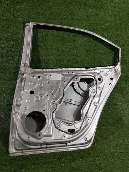 Puerta Trasera Derecha Toyota OE CSC28548 Corolla E21 image 4