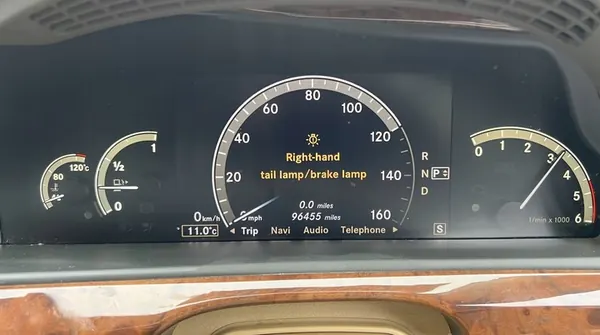 Left Exhaust Manifold Mercedes W221 3.0 CDI OM642 A6421420102 image 9