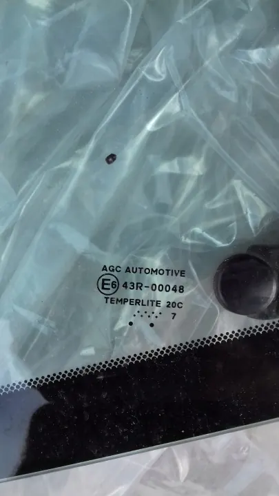 Linker achterzijruit OEM 00048012 - Toyota Aygo image 4