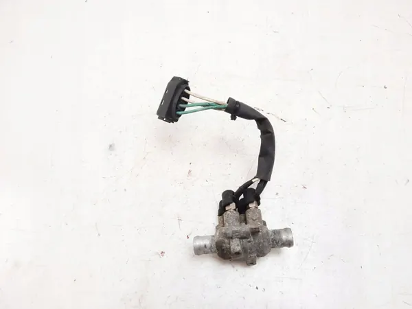 Aquecedor de líquido refrigerante OEM MAM64747 image 4