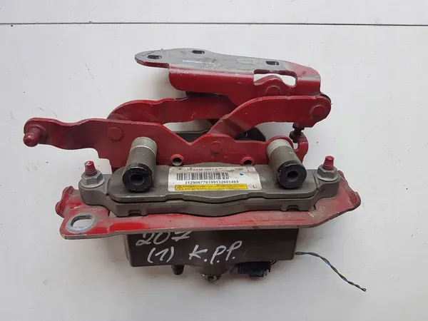 Mercedes-Benz E W212 2014 Airbag Aktuator image 2