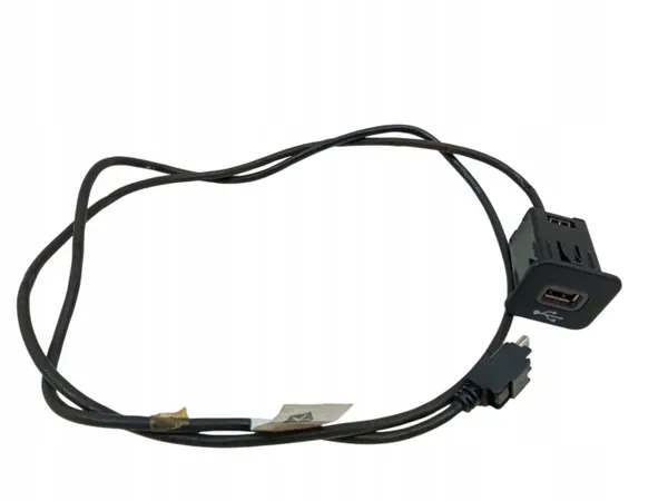 Enchufe USB OEM 68145140AC para Jeep Cherokee image 2