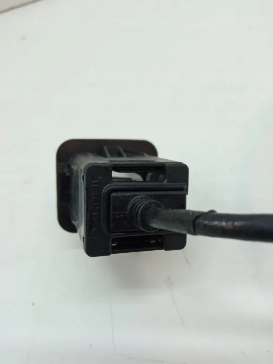 Enchufe USB OEM 68145140AC para Jeep Cherokee image 5