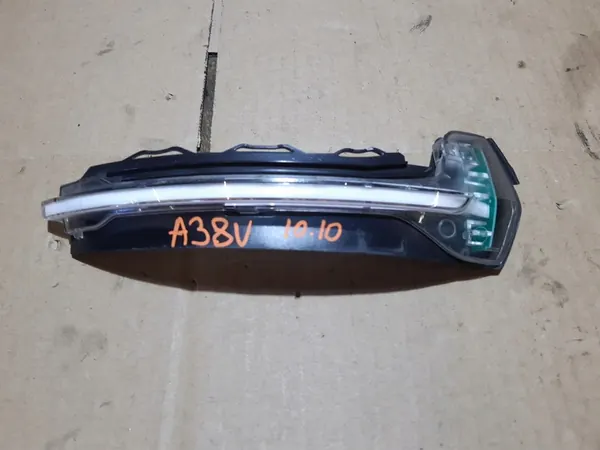 AUDI A3 8V Peilin Indikaattori 8V0949101B image 8