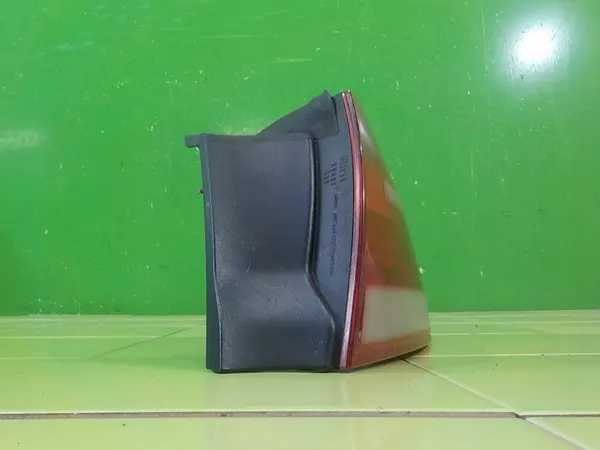 BMW E92 LIFT 2.0D AUT Luz Trasera Derecha 7174404 image 4