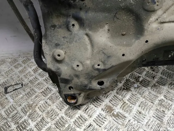 Peugeot 5008 2011 Vorderes Hilfsrahmen OEM AMD124667 image 3