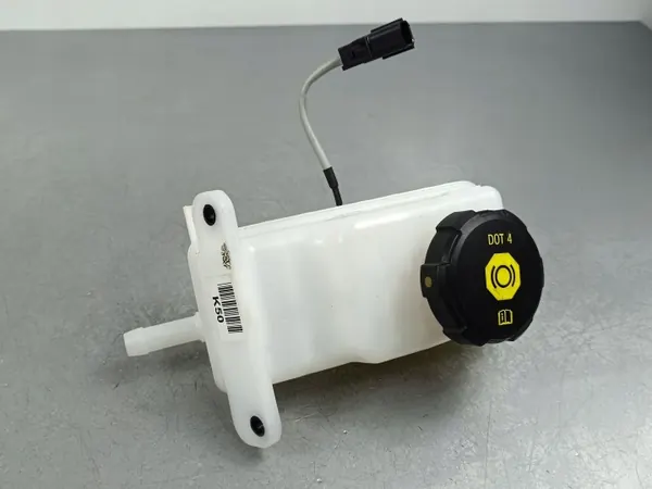 Kia Jarrujäämäsäiliö OEM FOB43026 - Käytetty image 2