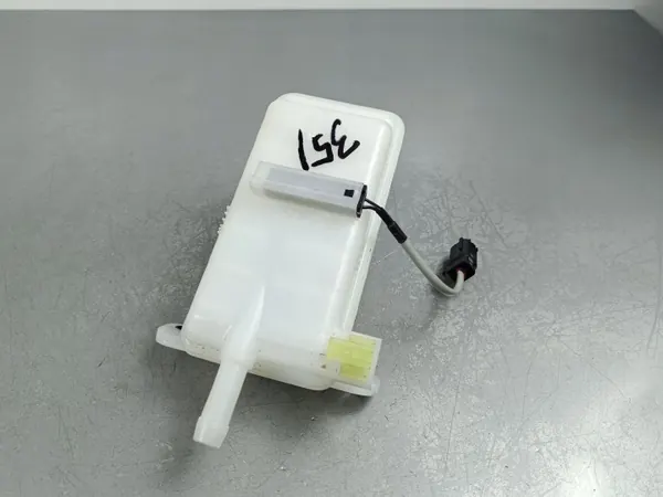 Kia Jarrujäämäsäiliö OEM FOB43026 - Käytetty image 4