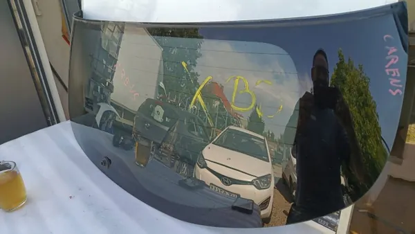 Vitre Hayon Kia Carens IV OEM AKH17662 2013 image 2
