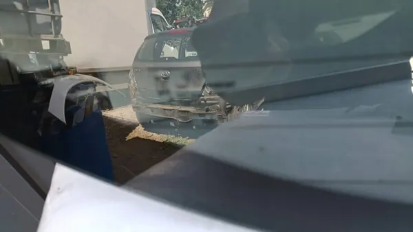 Vitre Hayon Kia Carens IV OEM AKH17662 2013 image 4