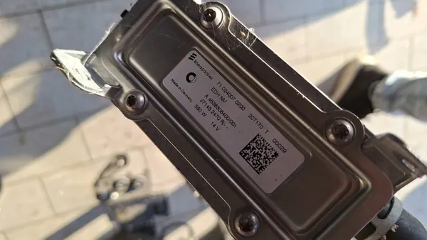 Calentador de Fluido Renault Twingo III 271432470R image 6